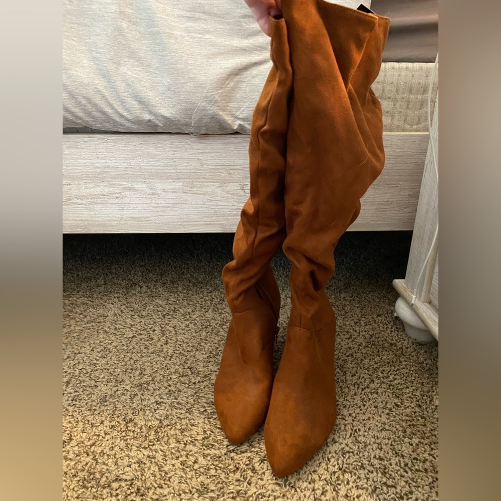 I used them once!
Express Women's Rust Brown Slouchy Suede Knee Boots - Picture 2 of 5